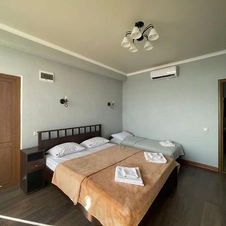 Leon Beach Hotel New Athos Екстериор снимка